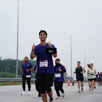 Runner Photo 7472035