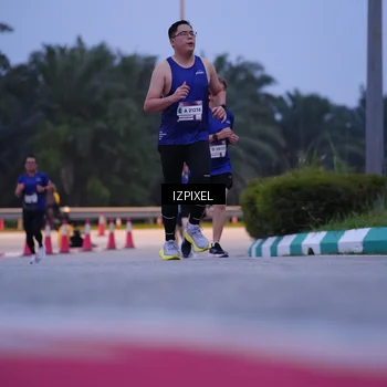 Runner Photo 7472038