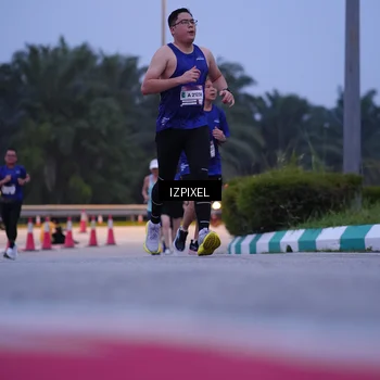 Runner Photo 7472059