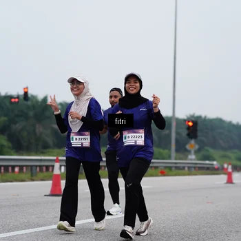 Runner Photo 7472084