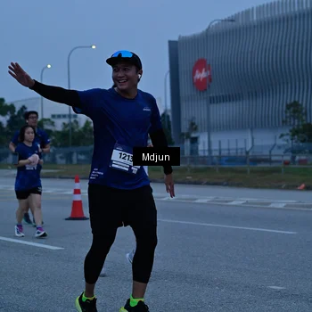 Runner Photo 7472108