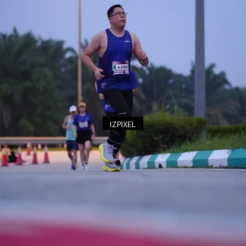 Runner Photo 7472188