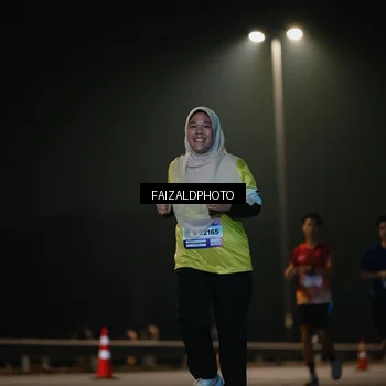 Runner Photo 7472191