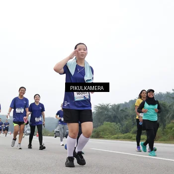 Runner Photo 7472196