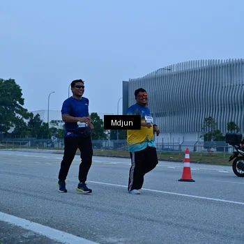 Runner Photo 7472198