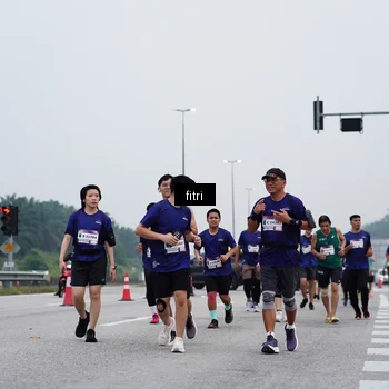 Runner Photo 7472213