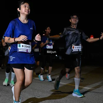 Runner Photo 7472243