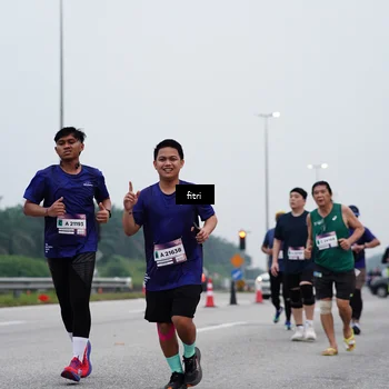 Runner Photo 7472288