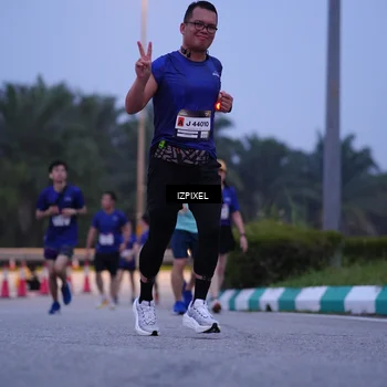 Runner Photo 7472293