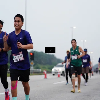 Runner Photo 7472309
