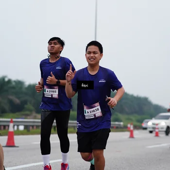 Runner Photo 7472311