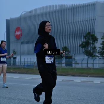 Runner Photo 7472334