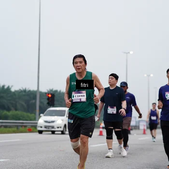 Runner Photo 7472345