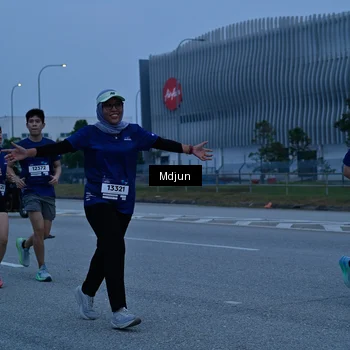Runner Photo 7472354