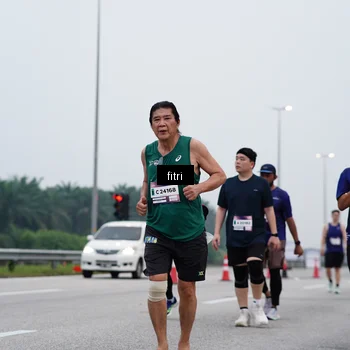 Runner Photo 7472359