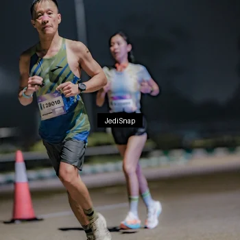 Runner Photo 7472408