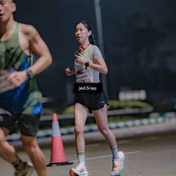 Runner Photo 7472428