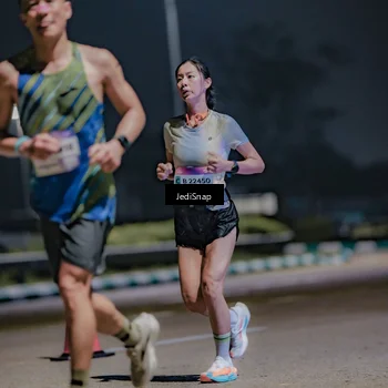Runner Photo 7472429