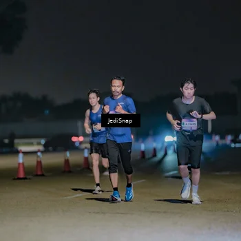 Runner Photo 7472510