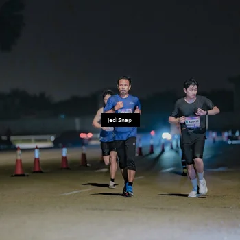 Runner Photo 7472516