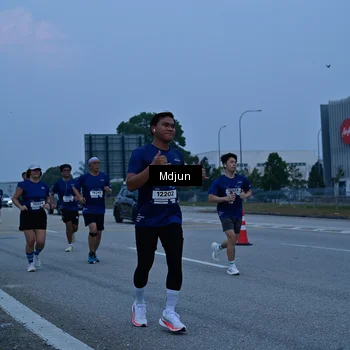 Runner Photo 7472531