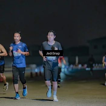 Runner Photo 7472532