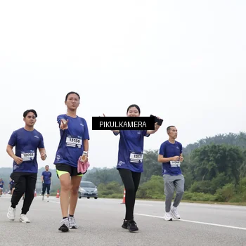 Runner Photo 7472536