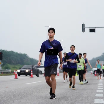 Runner Photo 7472543