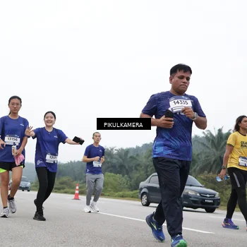 Runner Photo 7472556