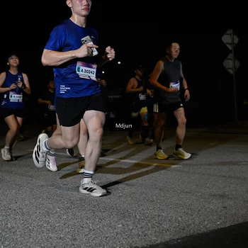 Runner Photo 7472568