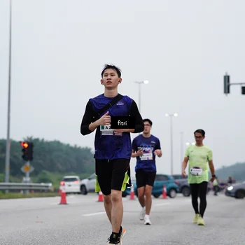 Runner Photo 7472571