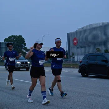 Runner Photo 7472587