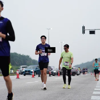 Runner Photo 7472590