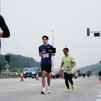 Runner Photo 7472599