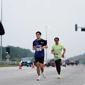 Runner Photo 7472600