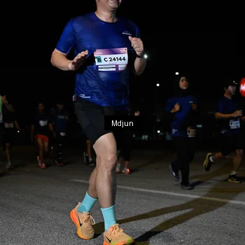 Runner Photo 7472642