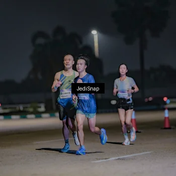 Runner Photo 7472761