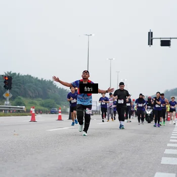 Runner Photo 7472788
