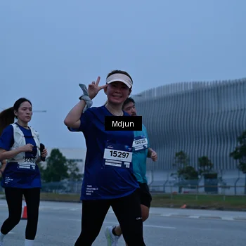 Runner Photo 7472796