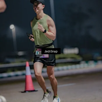 Runner Photo 7472800