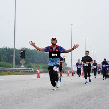 Runner Photo 7472808