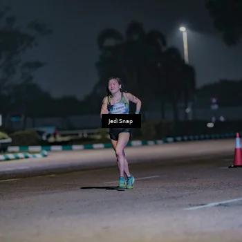 Runner Photo 7472824