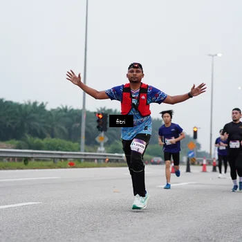 Runner Photo 7472833