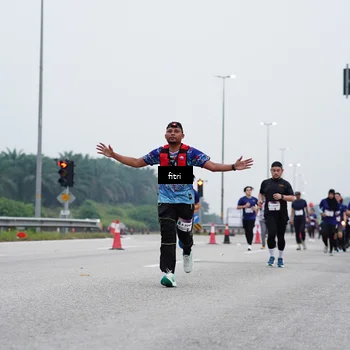 Runner Photo 7472839
