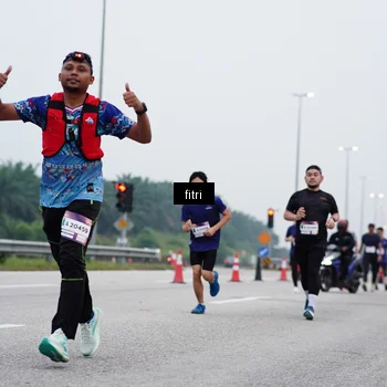Runner Photo 7472856