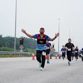 Runner Photo 7472858