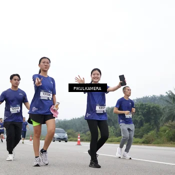 Runner Photo 7472877