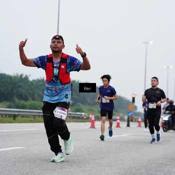 Runner Photo 7472888