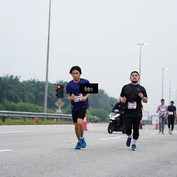 Runner Photo 7472889