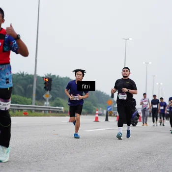 Runner Photo 7472890